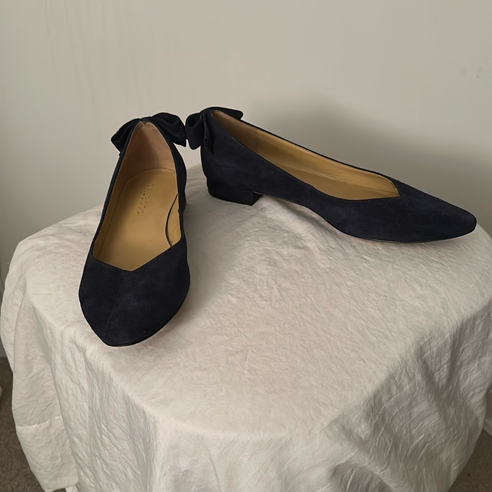 Talbots navy suede bow flat shoes size 7.5M